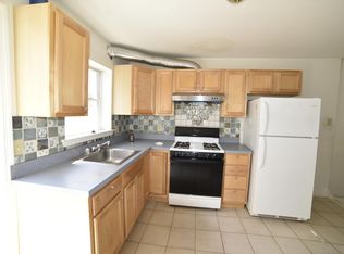 2409 S Lawrence St, Philadelphia, PA 19148