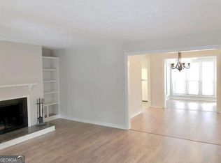 606 Park Ridge Cir, Marietta, GA 30068