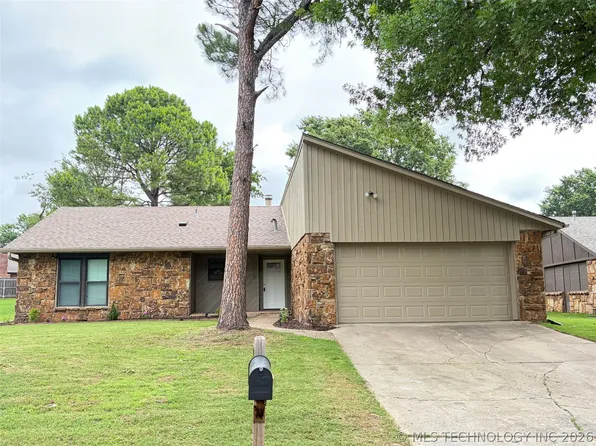 2624 W Fort Worth Pl, Broken Arrow, OK 74012