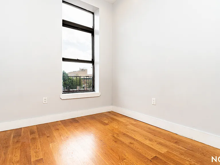 829 Monroe St #8 — Photo 8