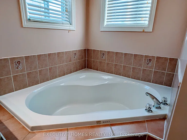 3883 Manatee Way — Photo 17