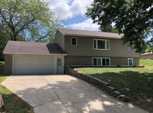 1416 Ridgeview Dr, Montevideo, MN 56265
