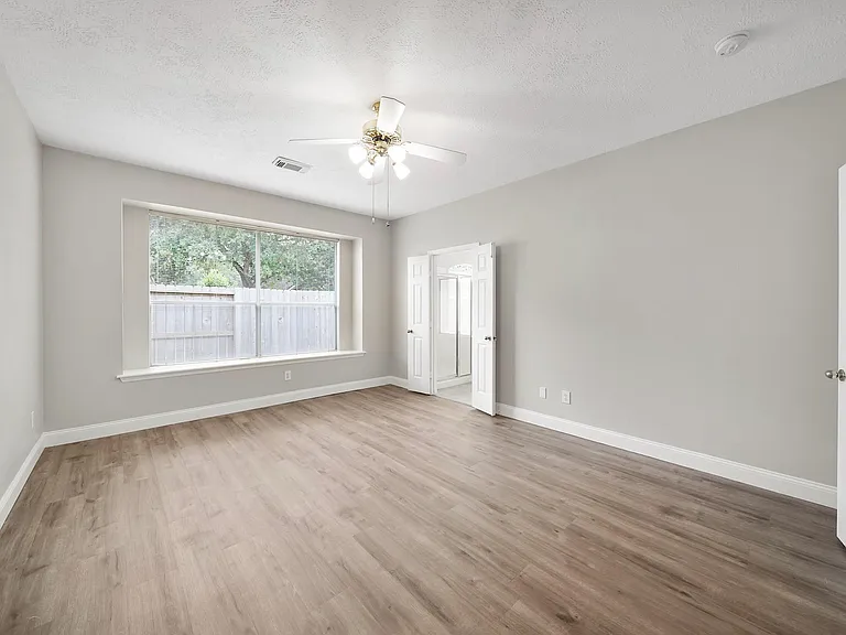 4414 Casey Cir — Photo 8