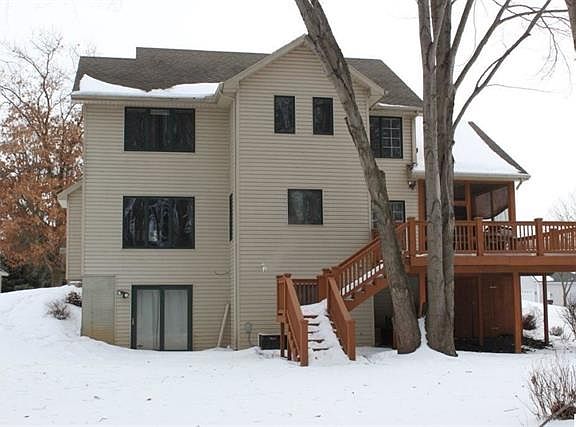 3rd image of 2224 Lake Wood Dr