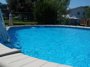 6 Twin Wells Ct, Middletown, NY 10940