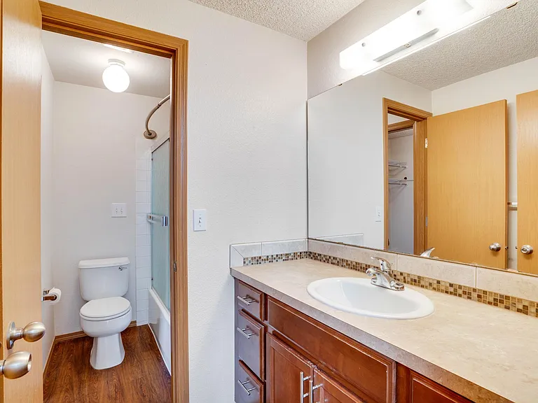 2224 Mountain View Ave W #1 — Photo 9