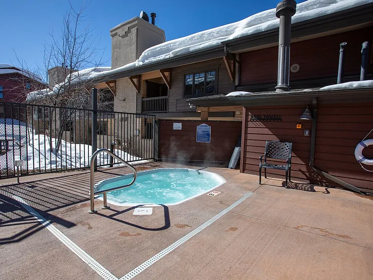 2700 Village Dr #ID1564312P — Photo 12