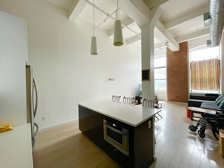 728 Market St #605 — Photo 9