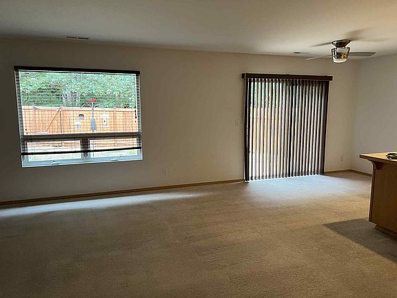 5th image of 6512 Newaukum Pl NE