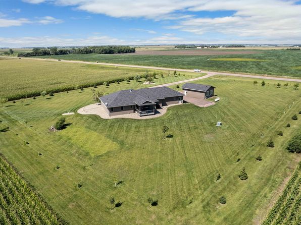 47437 276th St, Worthing, SD 57077