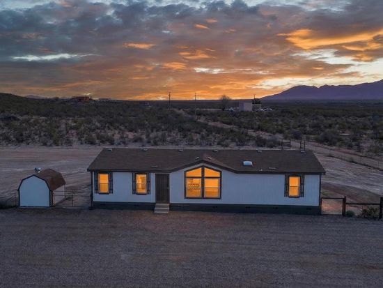 10552 E WATERING HOLE Street, Sierra Vista, AZ 85635
