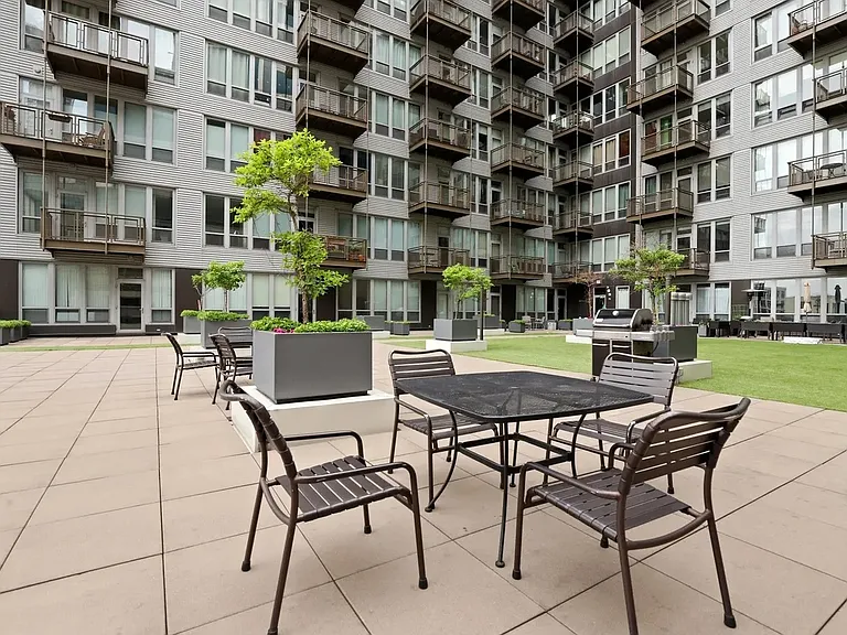 565 W Quincy St #1013 — Photo 16