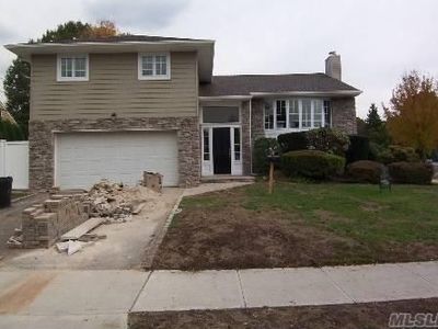 1 Joyce Ln, Woodbury, NY, 11797