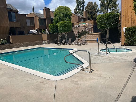 2nd image of 91 Arlington Dr APT 15