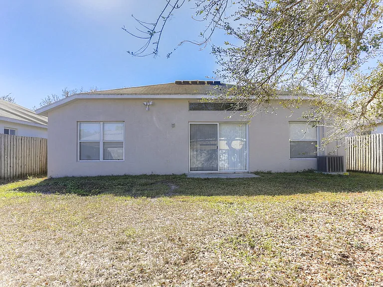 10422 Hunters Haven Blvd — Photo 14