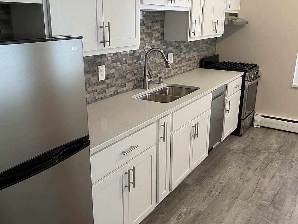 1st image of 2311 E North Ave #9