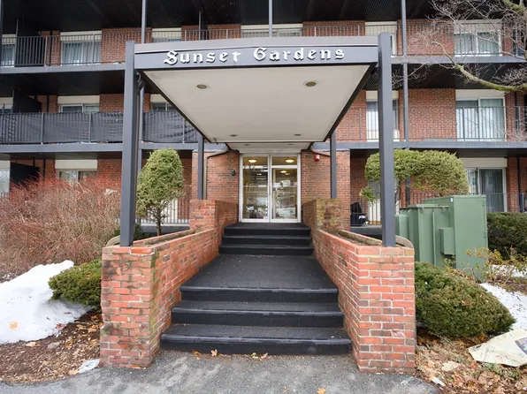 45 Oval Rd APT 34, Quincy, MA 02170