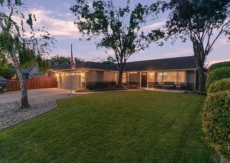 1st image of 6986 El Marcero Ct