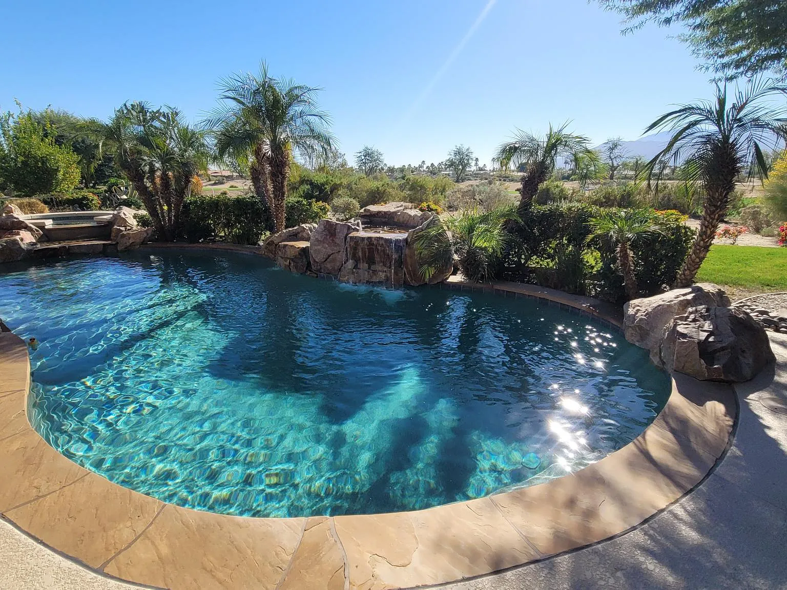 4 bed, 4057 sqft, $14,000 — Photo 2