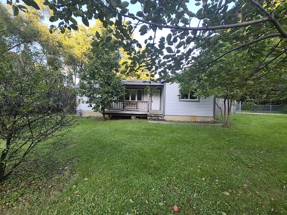 26467 W Grass Lake Rd