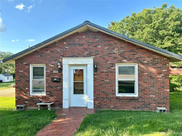 212 Emerson St, Park Hills, MO 63601