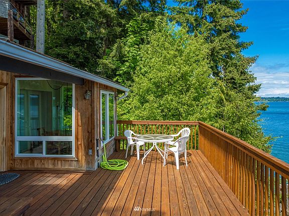 4th image of 1820 27th Ave NW