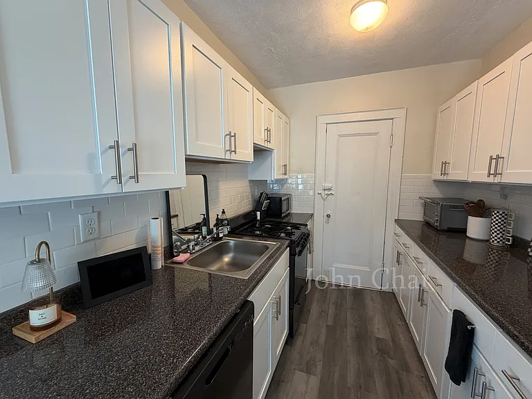2051 Commonwealth Ave #2 — Photo 12