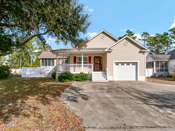 121 Burton Road, Southport, NC 28461