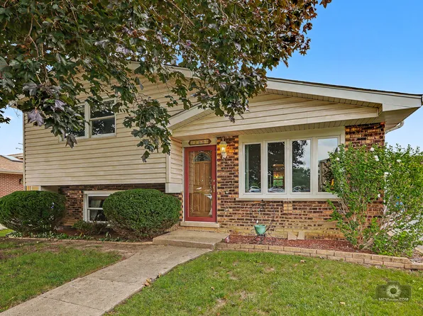 12855 Crestbrook Ct, Crestwood, IL 60418