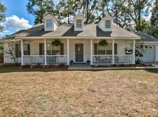 35 Chinook Trl, Crawfordville, FL 32327