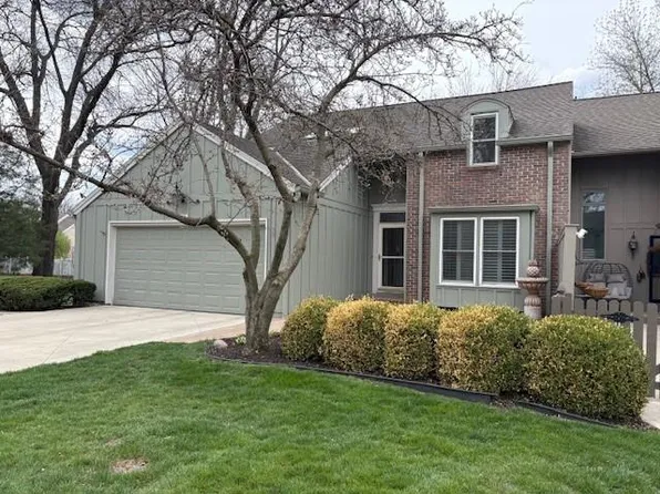 4421 W 112th Ter, Leawood, KS 66211