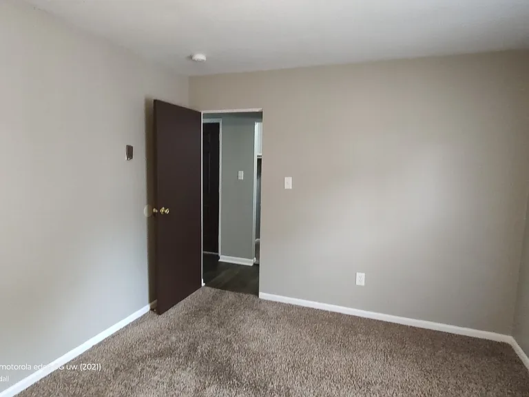 Phoenix Apartments — Photo 22