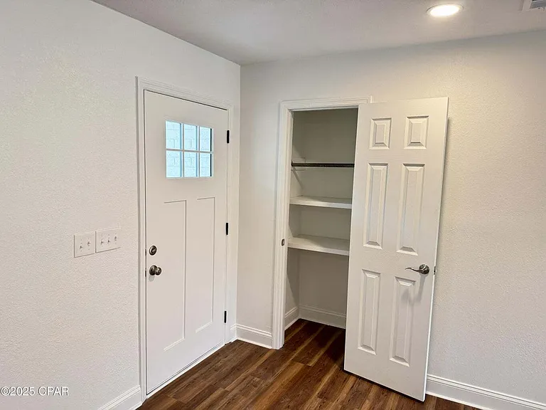 312 Missouri Ave — Photo 2