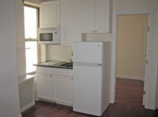 406 W 44th St APT 12, New York, NY 10036