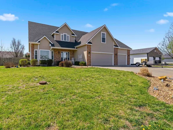 4051 Bald Eagle Dr, Manhattan, KS 66502