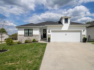 7570 S Nursery Rd, Columbia, MO 65203