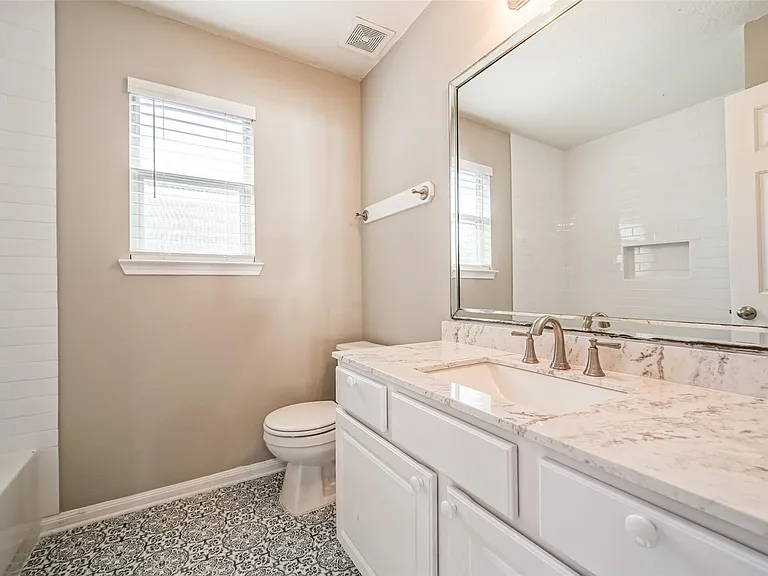 4822 Mosaic Canyon Ct — Photo 31