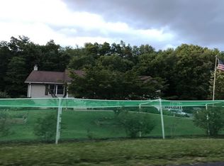 23 Wild Cherry Rd, Schuylkill Haven, PA 17972