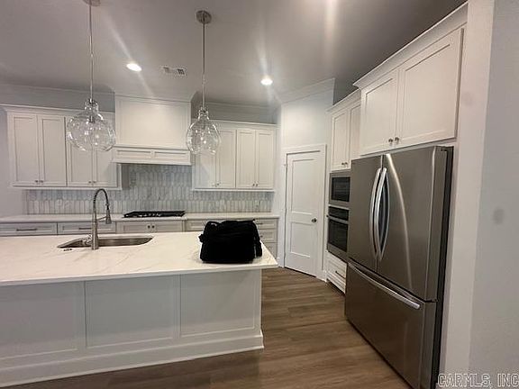 4th image of 4 Woodlands Park Ln
