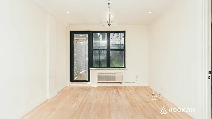 Rented by Nooklyn NYC LLC | media 14