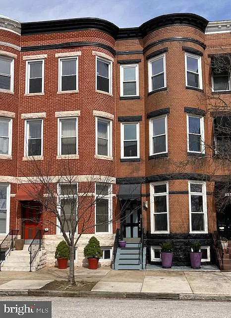 2 bed, 2.5 bath, 2700 sqft, $1,800 — Photo 1