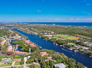 2267 Windsor Rd, Palm Beach Gardens, FL 33410