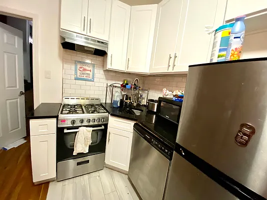 Rented by Corcoran | media 14