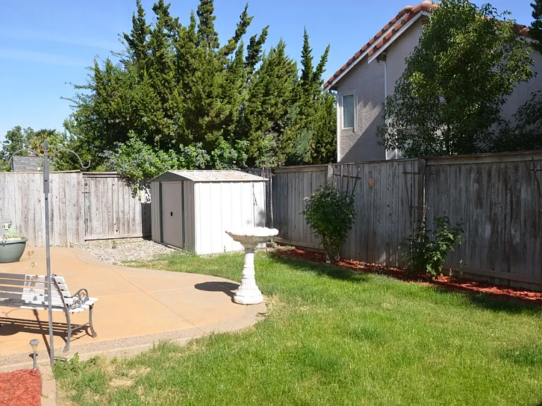 845 Shelborne Dr — Photo 25
