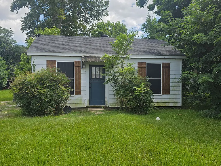 116 Loop St — Photo 4