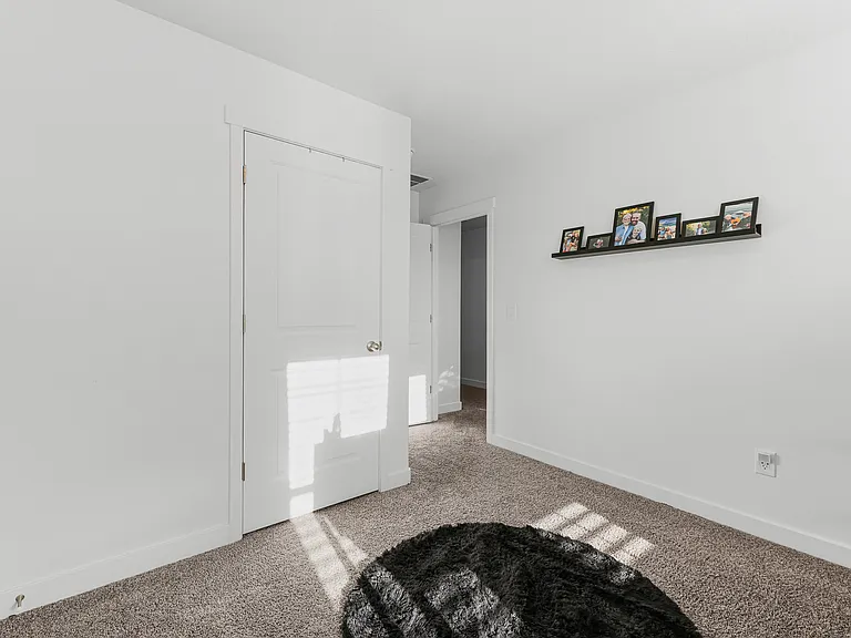 256 N Pier Ln — Photo 28