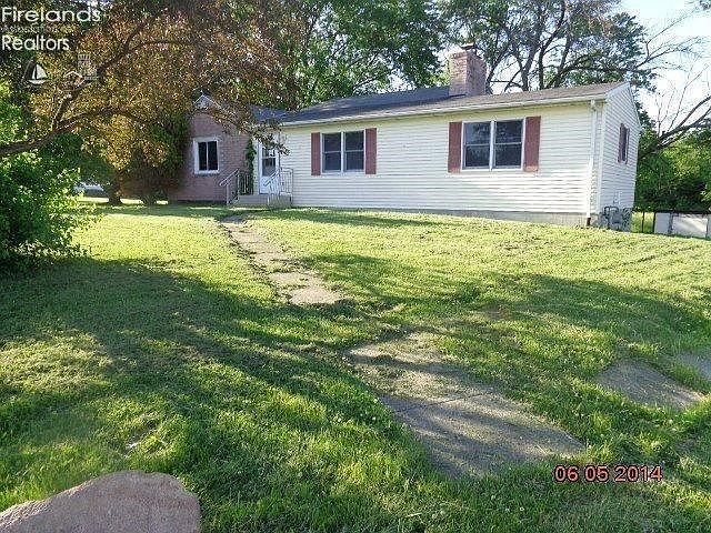 1st image of 828 E McPherson Hwy