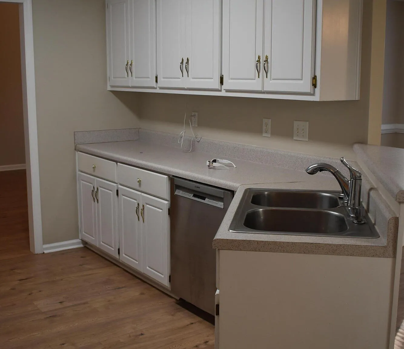 4 bed, 2.0 bath, 1734 sqft, $1,850 — Photo 4