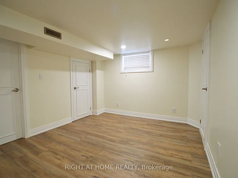 62 Charles St — Photo 28