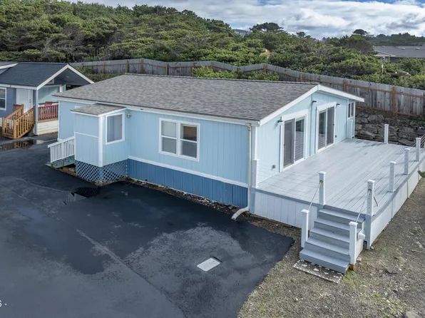 4875 N Highway 101 #19, Depoe Bay, OR 97341